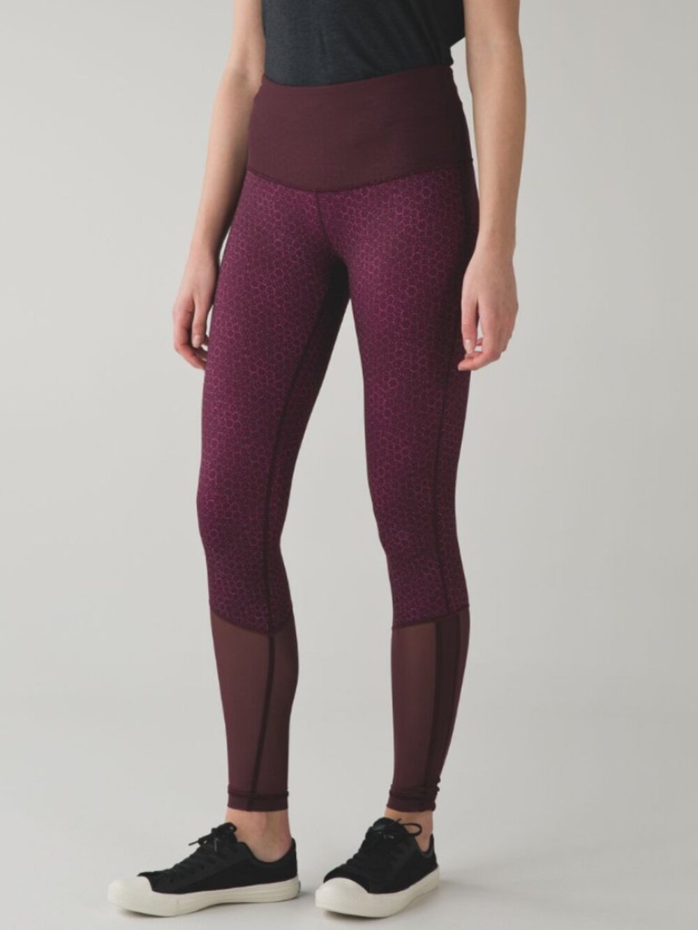 Lululemon Sweaty Endeavor tights in a Bordeaux Drama Star Pixel Size 4